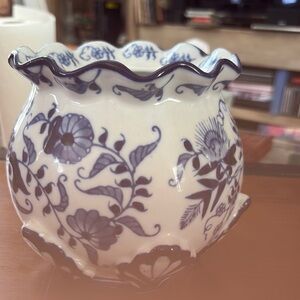 Elegant Blue and White Floral Vase
